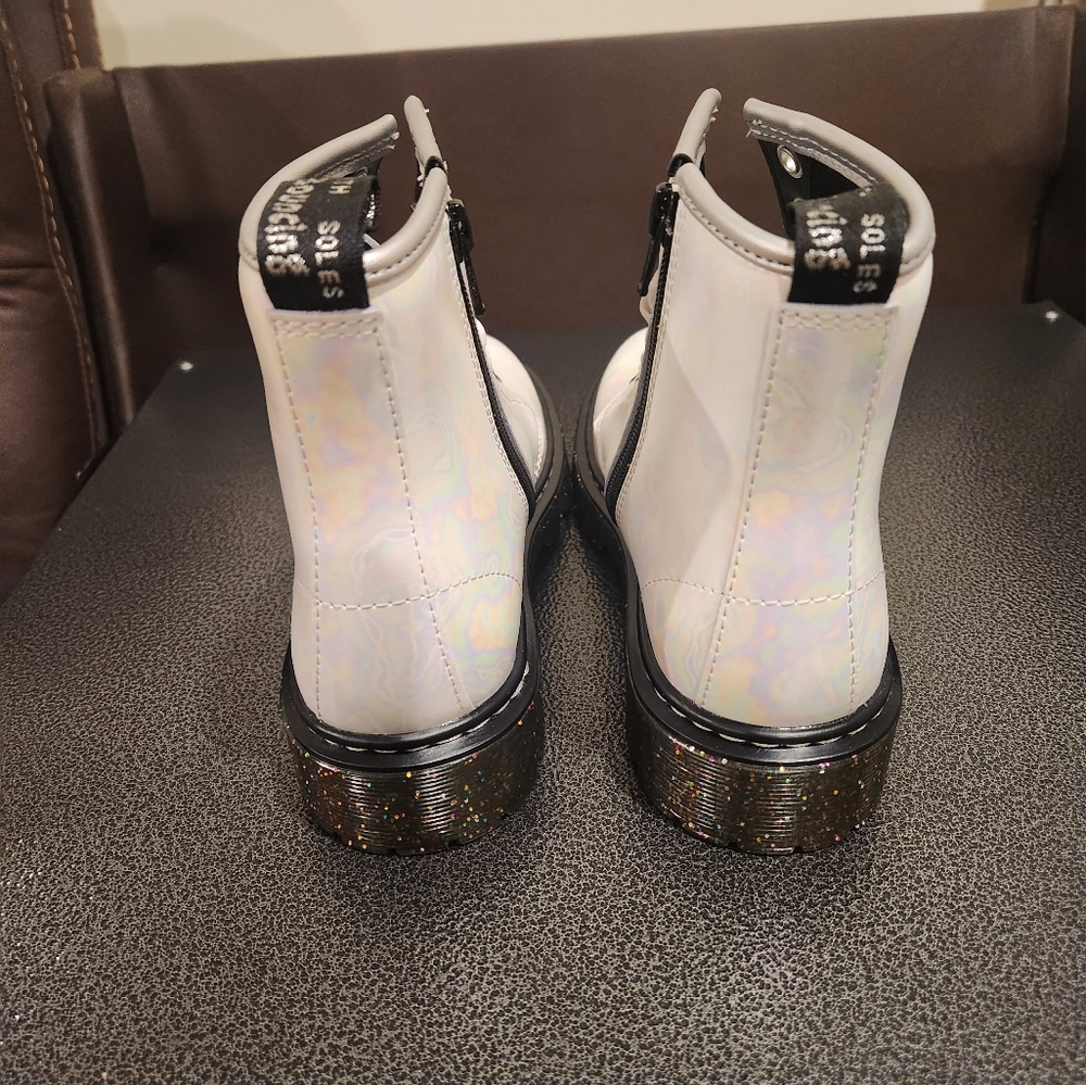 Girls Dr martens